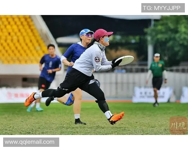 飞盘盛宴：深入了解武汉飞盘队的训练与比赛状态