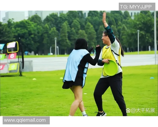 飞盘飞扬：杨军的热血人生与深度对话探索