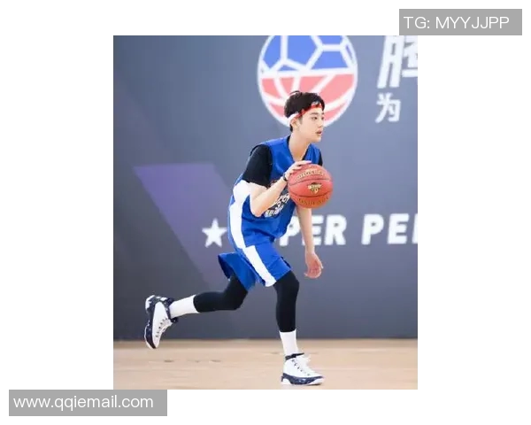 黄芳专访：从青涩球员到篮球教练的成长之路与心路历程回顾