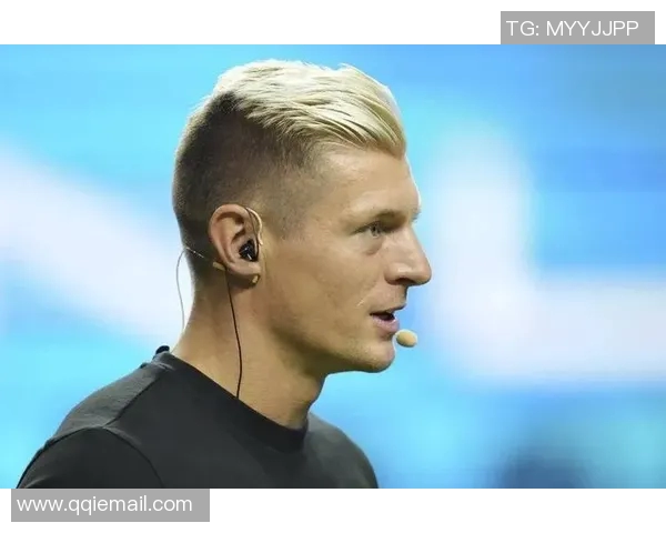 克罗斯:从足球天才到战术大师的辉煌历程与影响力分析 克罗斯:从足球天才到战术大师的辉煌历程与影响力分析