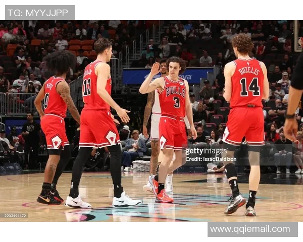 公牛与热火揭幕战精彩对决谁将开启新赛季的辉煌篇章