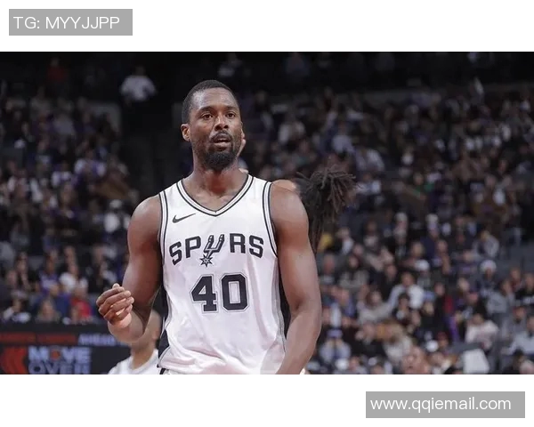 哈里森巴恩斯：从新秀到明星球员的成长之路与篮球生涯回顾