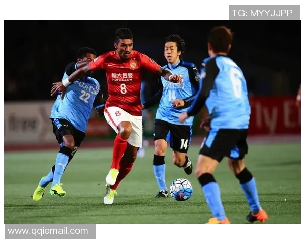 恒大与大阪对决引发球迷热议各种吐槽层出不穷让人哭笑不得