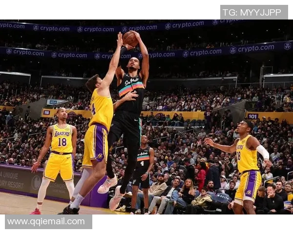 文班亚马法国队首战大放异彩27分轻取意大利引发NBA球探关注