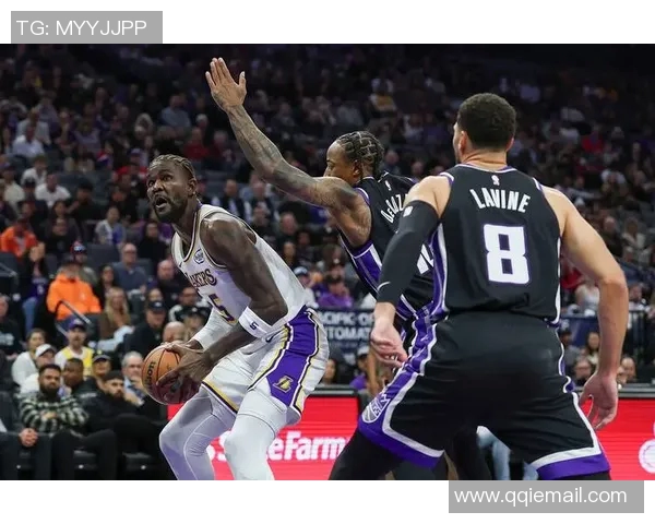 湖人队与国王队2019年精彩对决回顾与分析