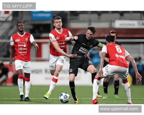 登博思与多德列支的激烈对决揭示足球战术的深层次博弈与精彩瞬间 登博思与多德列支的激烈对决揭示足球战术的深层次博弈与精彩瞬间