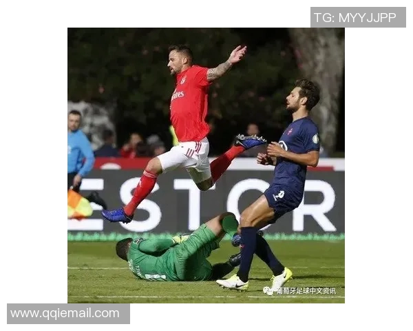 费伦斯与本菲卡精彩对决直播全程回顾与赛后分析 费伦斯与本菲卡精彩对决直播全程回顾与赛后分析