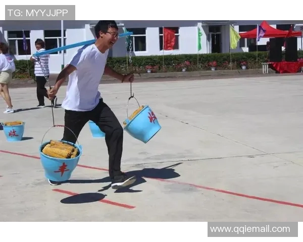 重庆街舞队在滑板精英赛中的拼搏历程与荣耀时刻揭秘