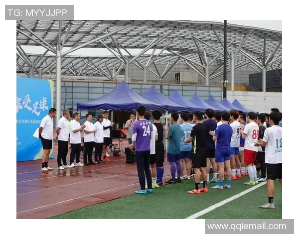 重庆足球队荣登足球力量排行榜第六名展现强劲实力与潜力