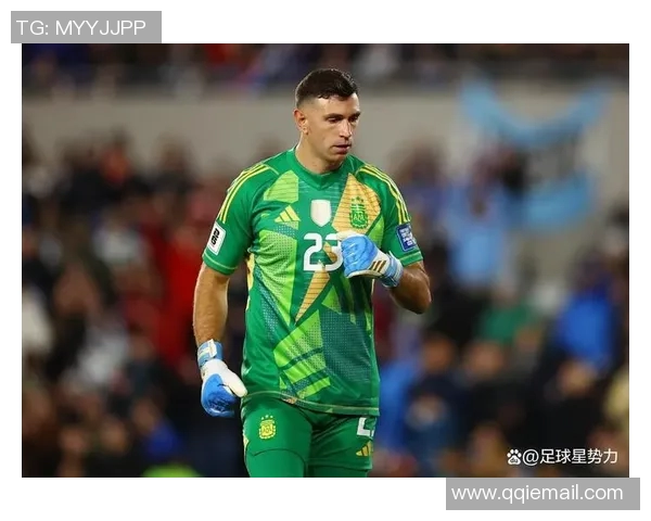 马丁内斯:从足球场上的传奇到生活中的启示与奋斗历程 马丁内斯:从足球场上的传奇到生活中的启示与奋斗历程